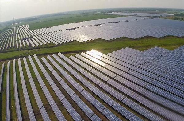 Distributed photovoltaic power plant investment